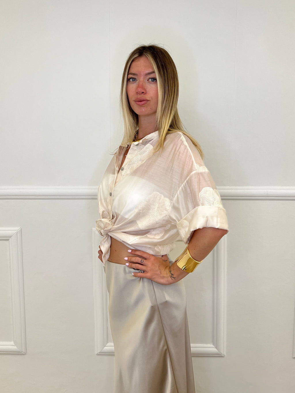 Camicia In Tencel Con Ricami 93-767 Burro
