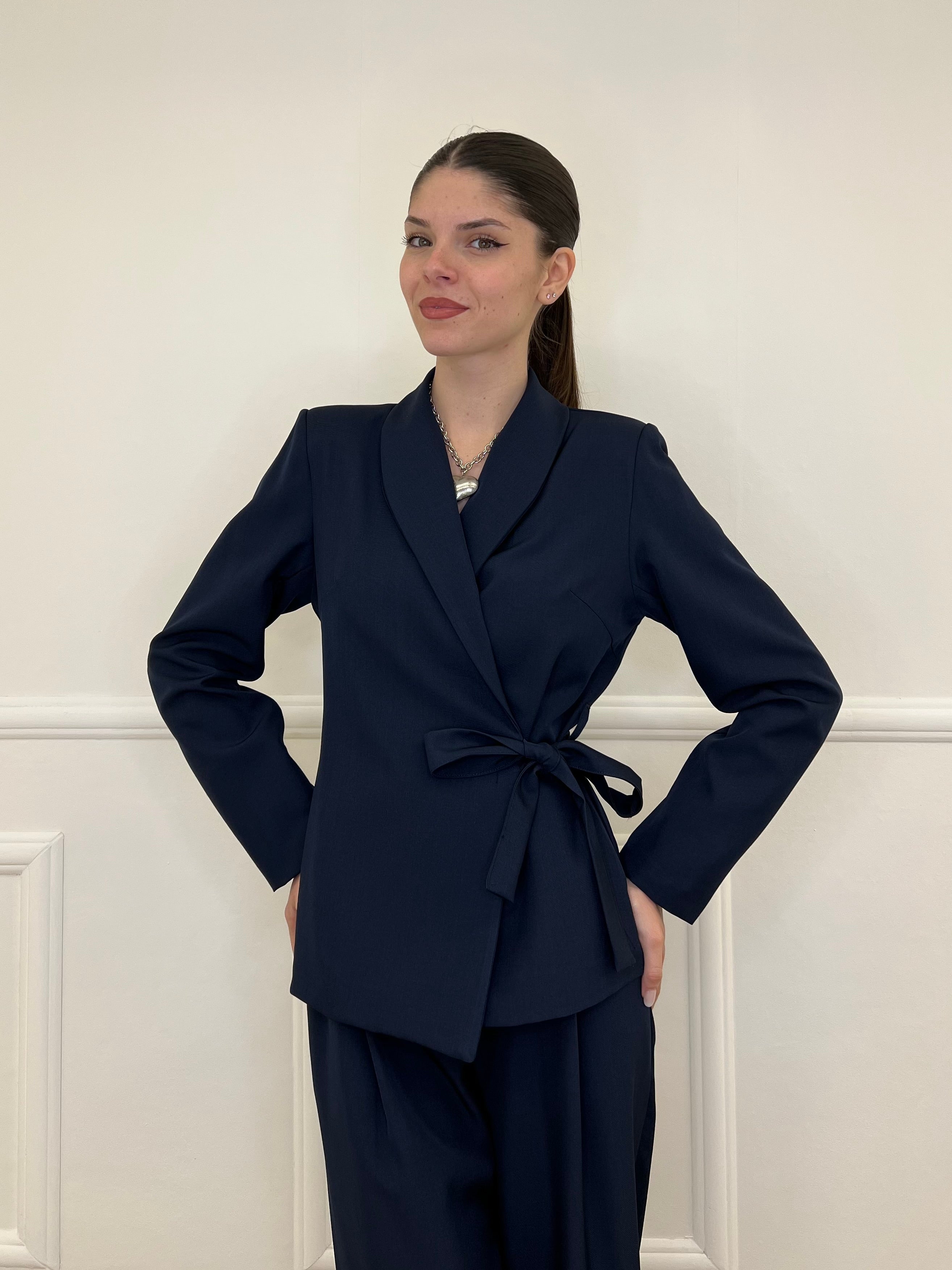 Tailleur con Fiocco 570851 Blu