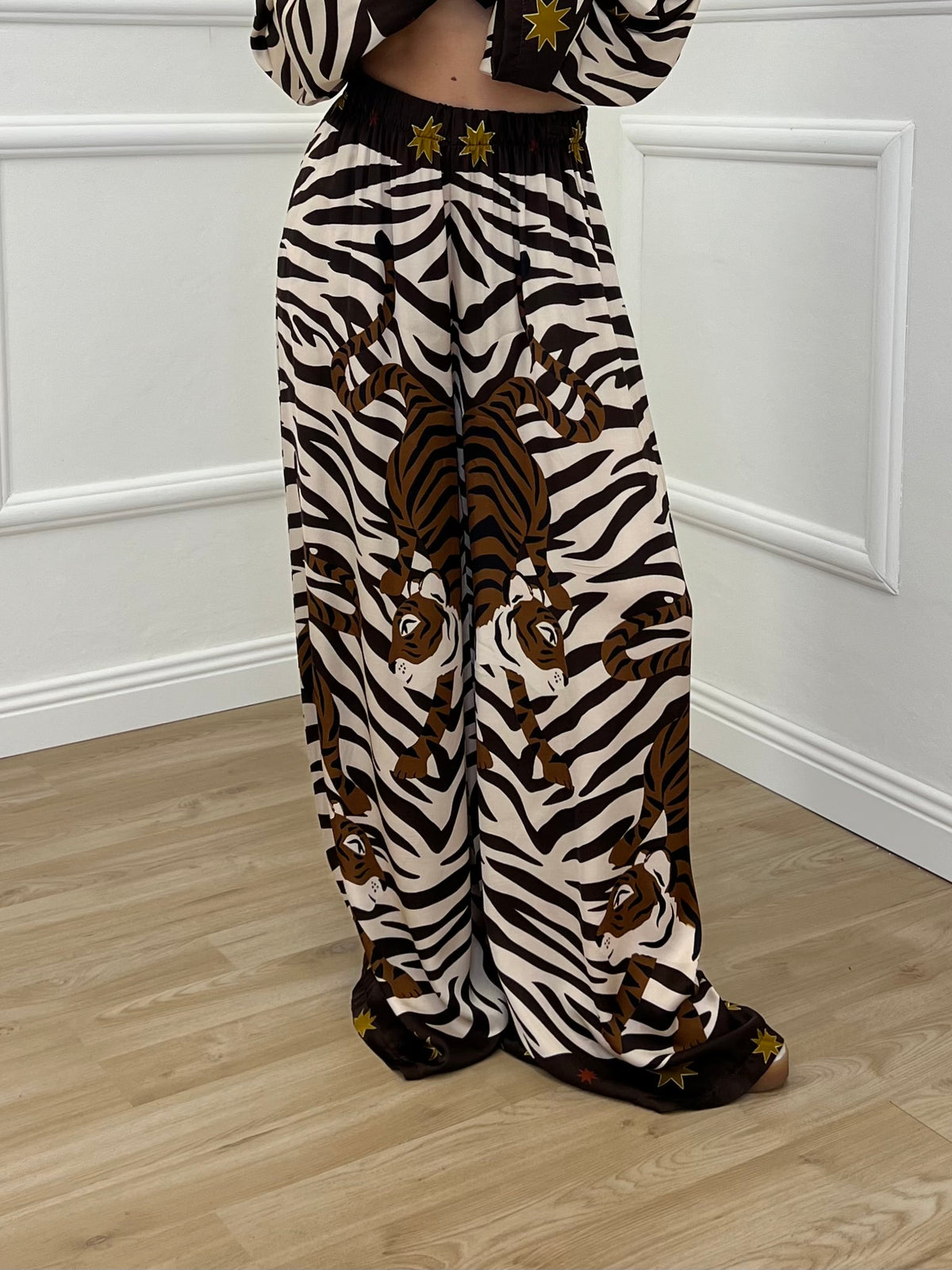 Pantalone Jungle Raso R02982