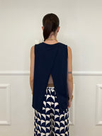 Maglia Smanicata Spilla Fiore 9688 Blu