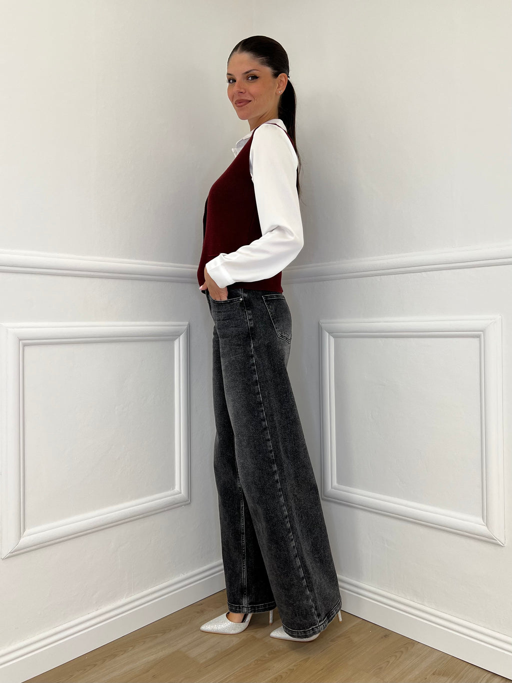 5013 Bordeaux Knitted Vest