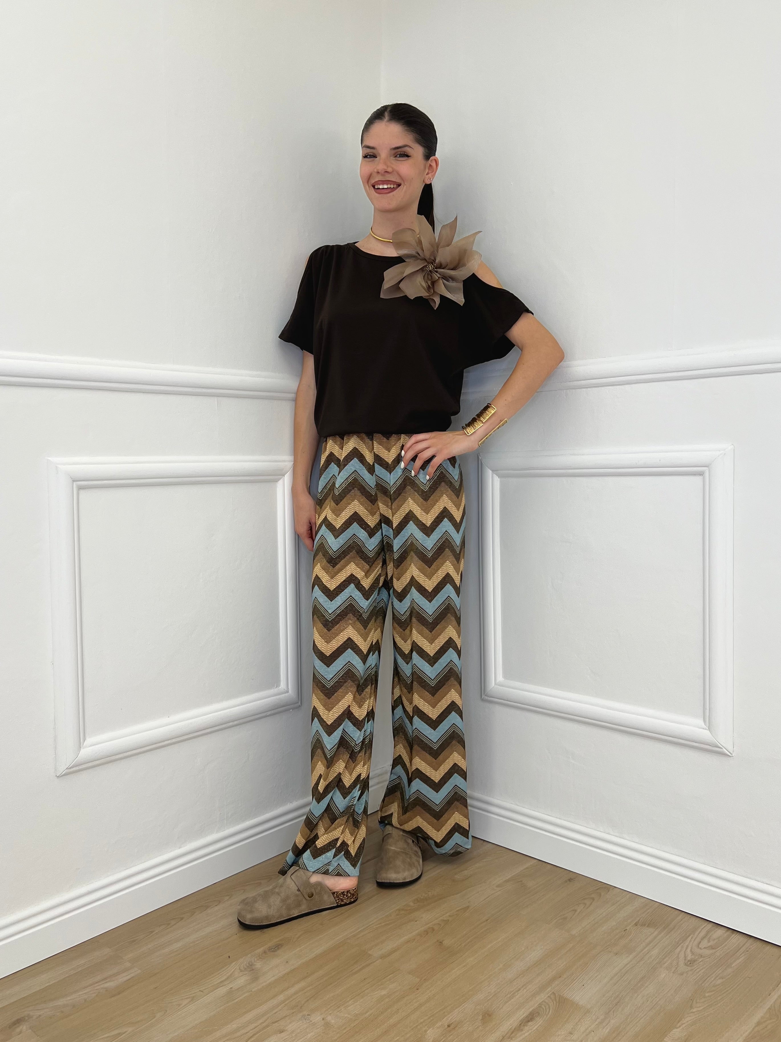 Maglia Cut Out Spilla Fiore 5688 Marrone