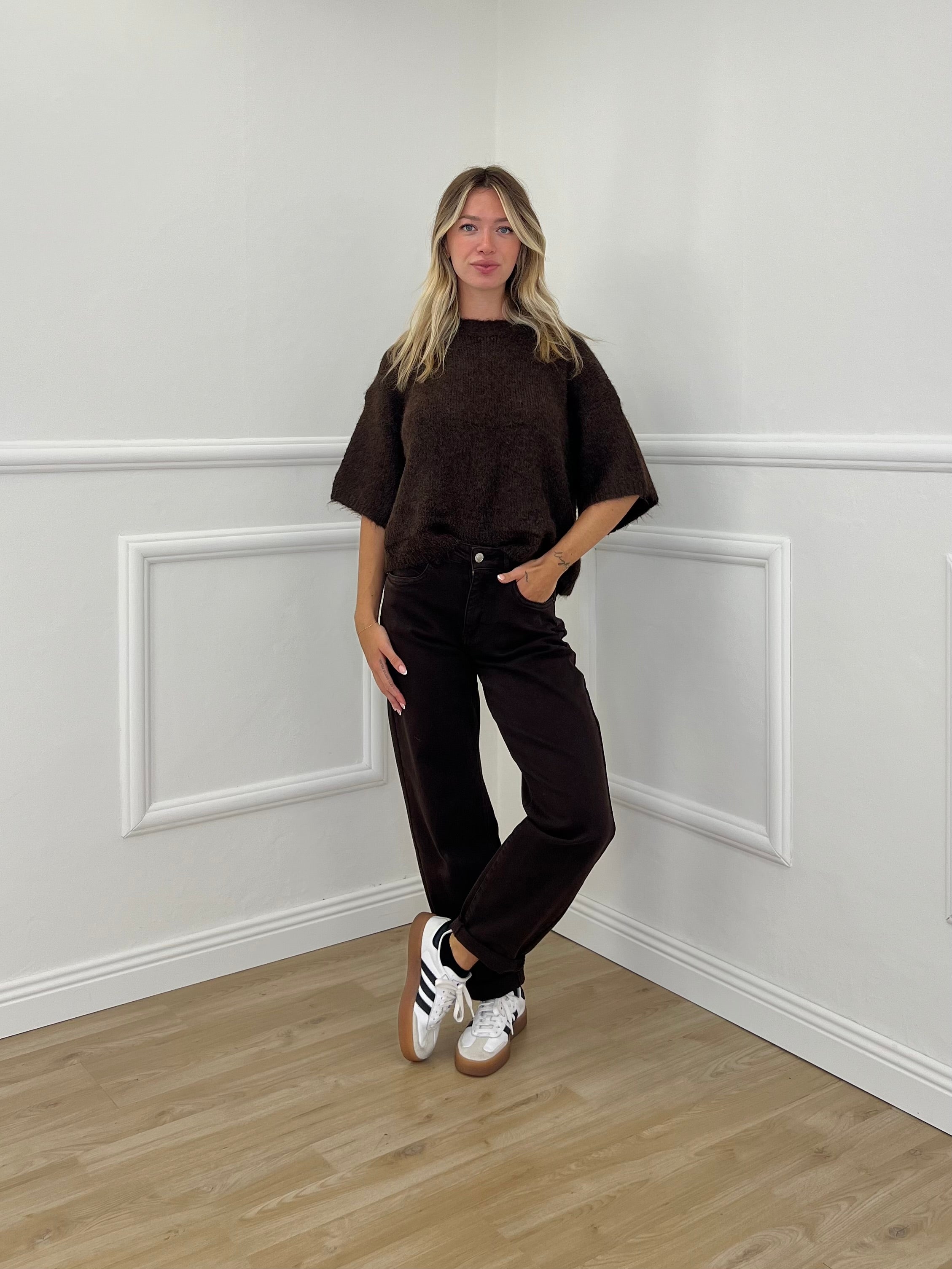 Jeans Mom Fit H3896-2 Marrone