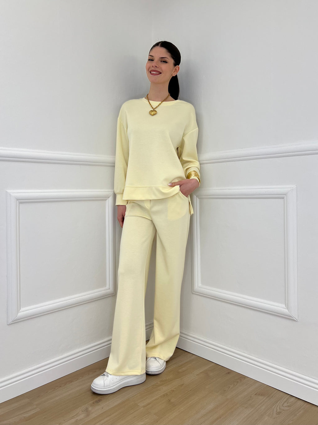 Tuta Over Girocollo 19143 Giallo