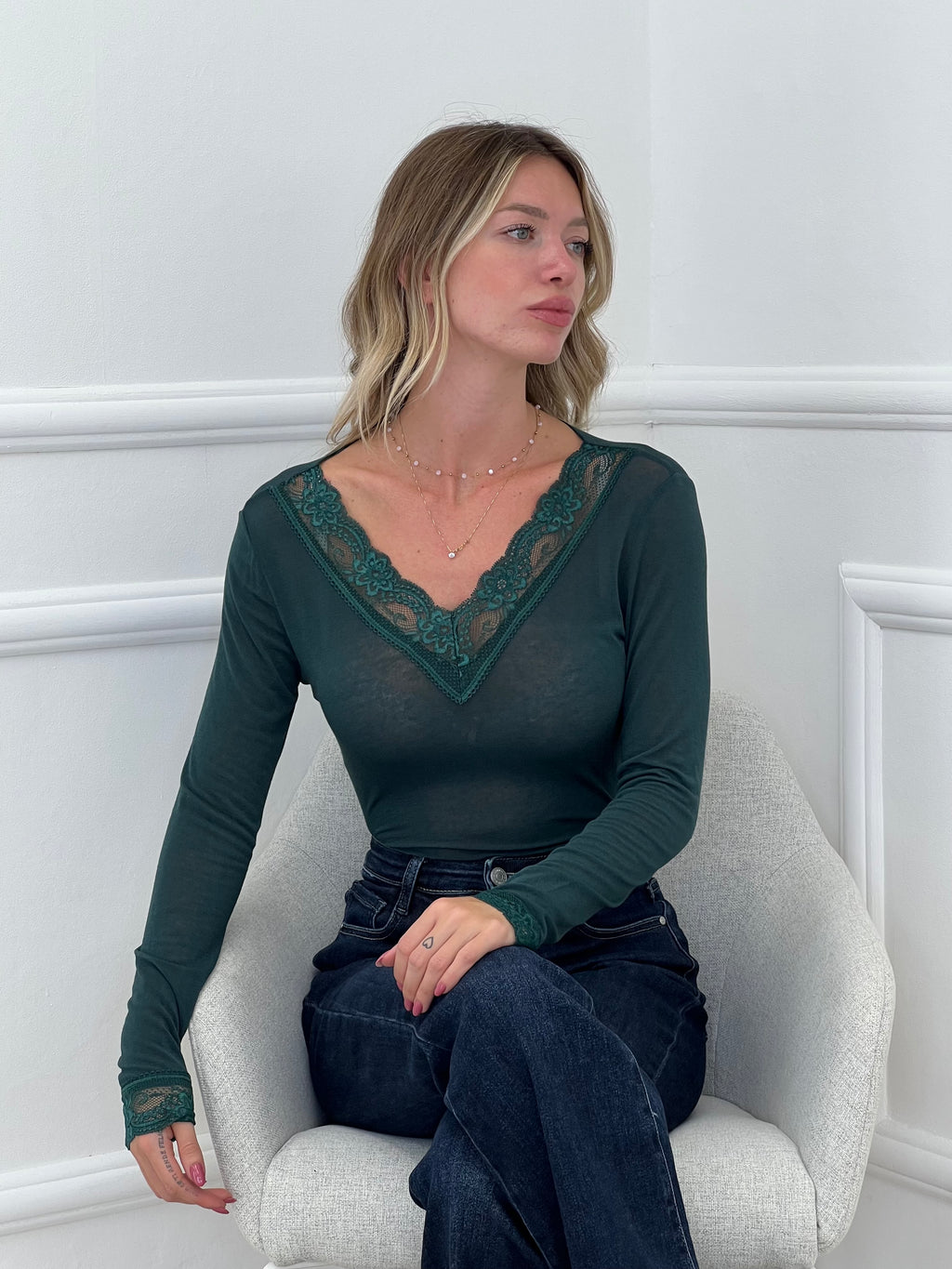 Maglia Scollo a V Ultralight con Cashmere e Pizzo