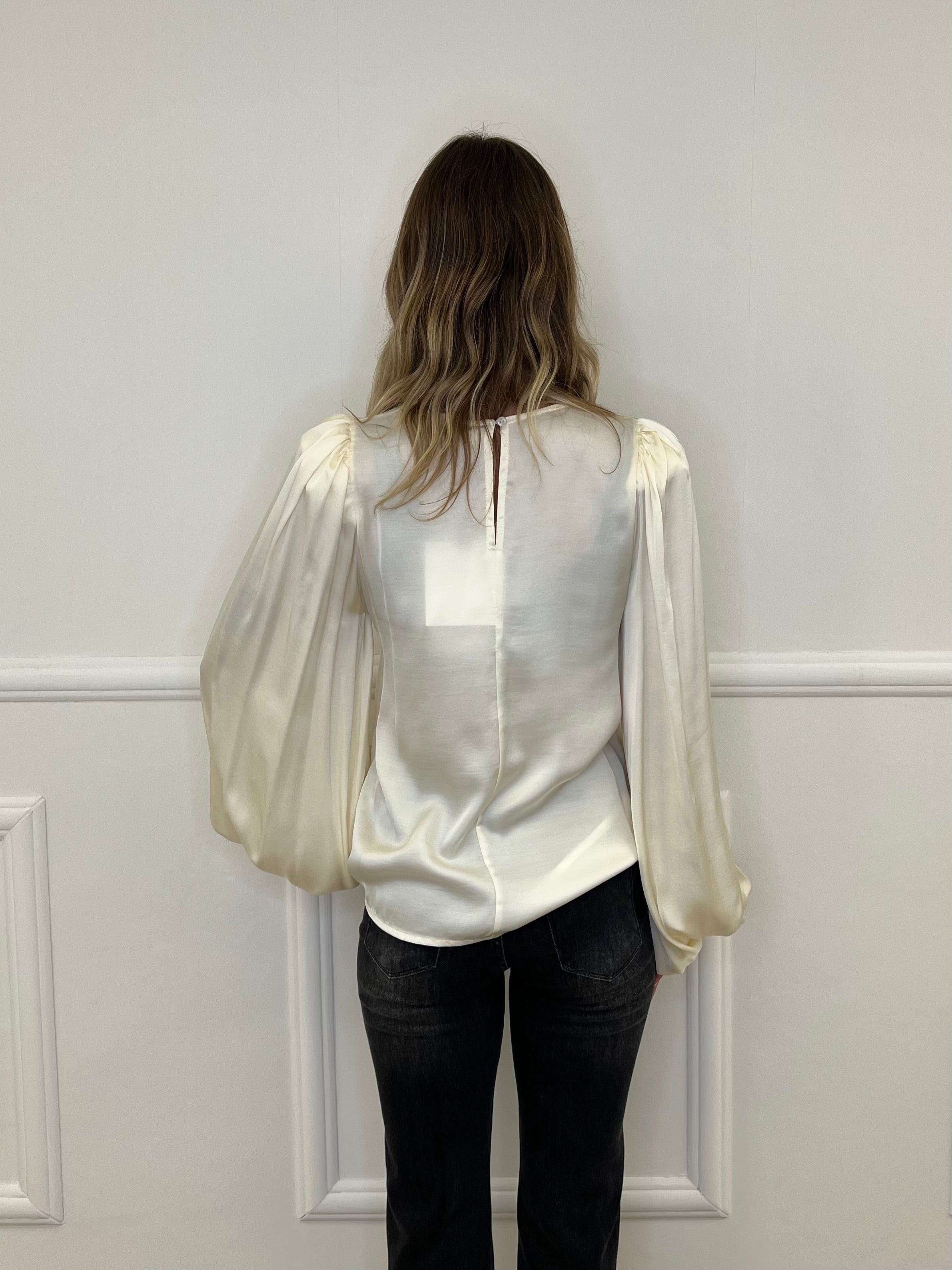 Blusa In Raso Lumina LD6110 Crema