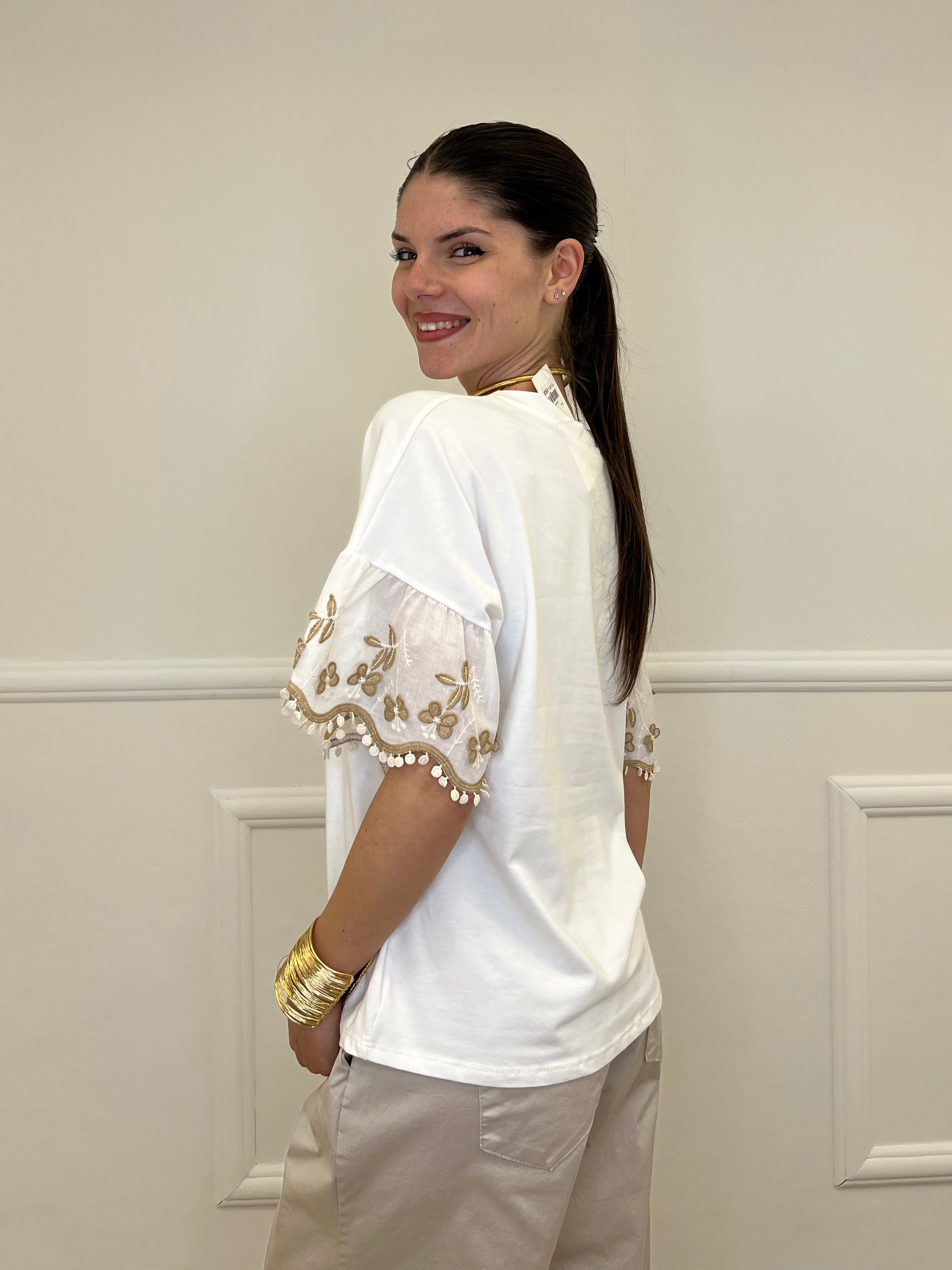 T-shirt Maniche Ricamate Farfalle 8229 Bianco
