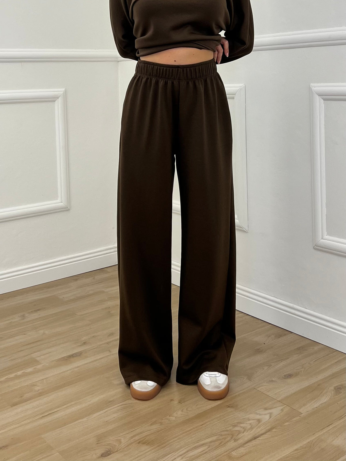 Tuta Oversize Girocollo D27629 Marrone
