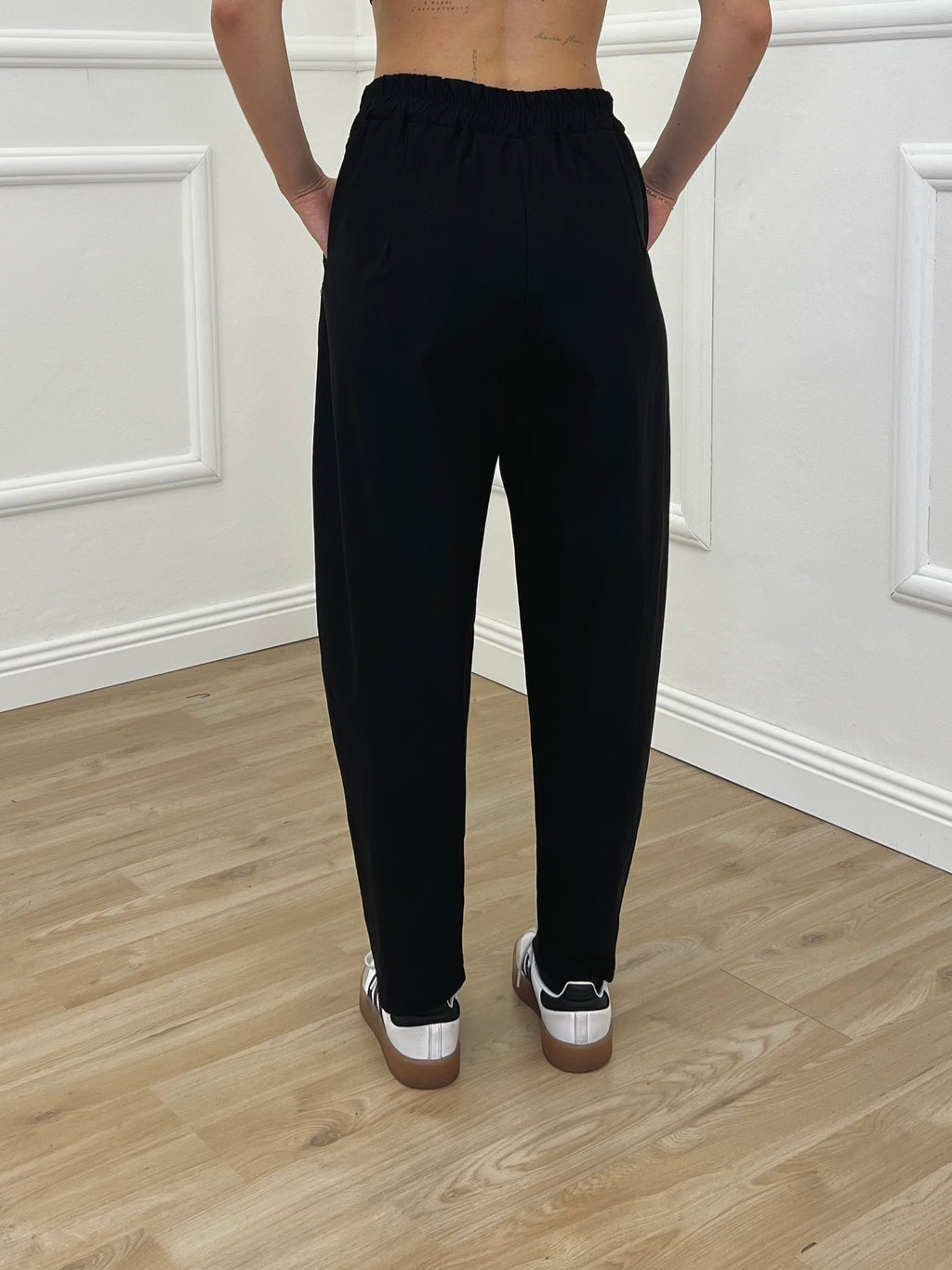 Pantalone Carrot Punto Milano 3006 Nero