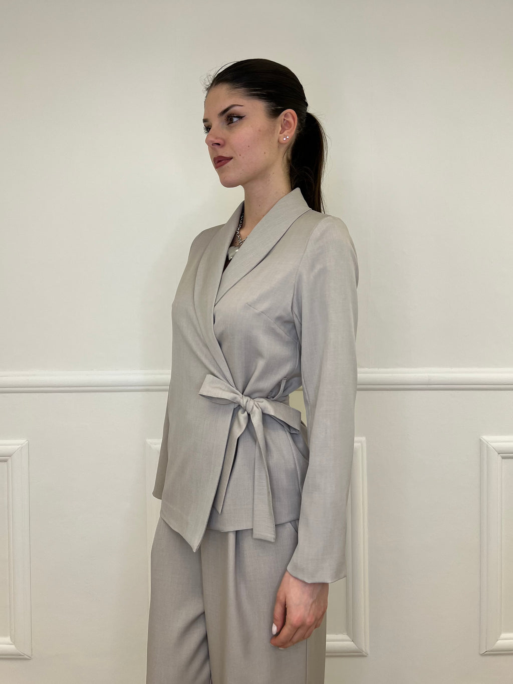 Tailleur con Fiocco 570851 Taupe