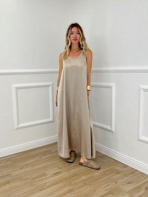 Abito Smanicato in Satin 23233 Champagne