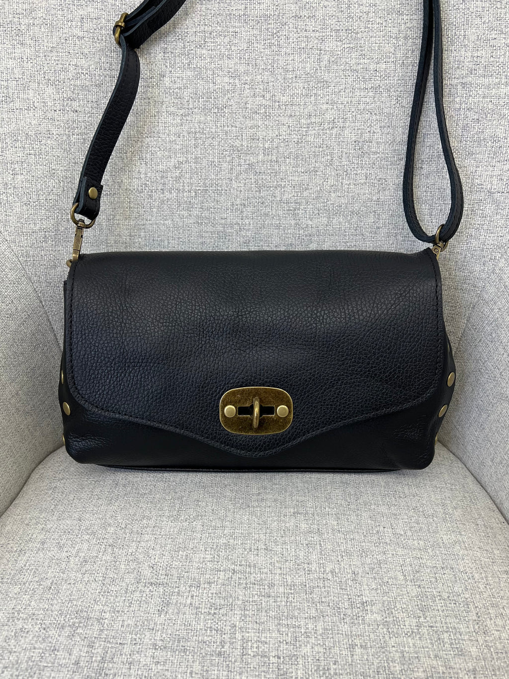 Borsa Baguette Vera Pelle Borchie VPB001