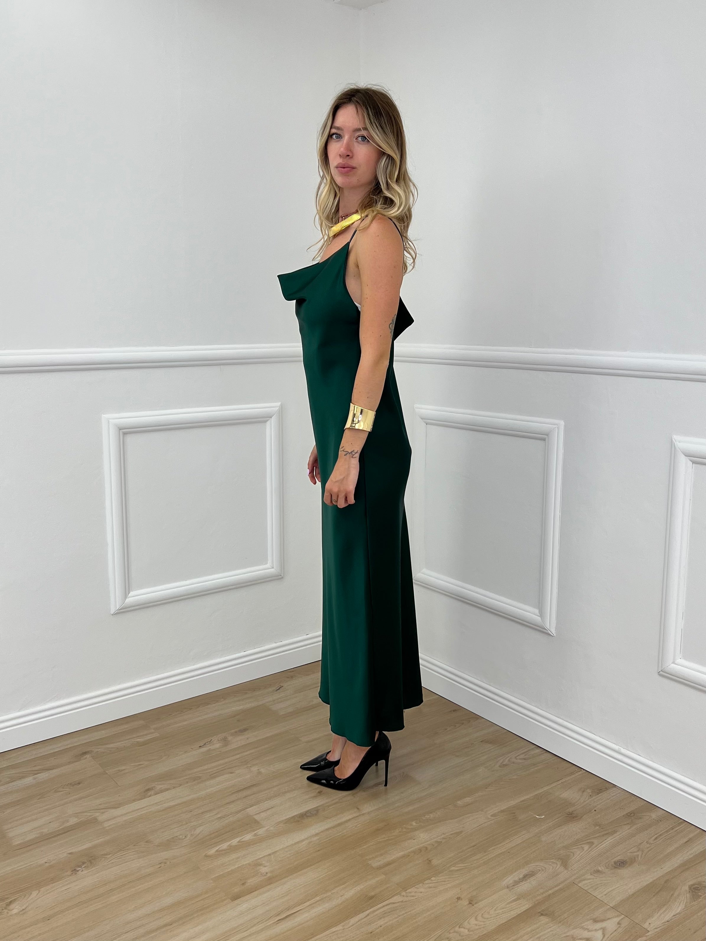 Vestito Satinato Con Scollo Morbido 1502 Verde Smeraldo